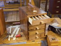 Workshop chest for storing carving tools