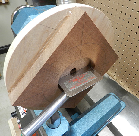 Cutting recess in lamp base blank