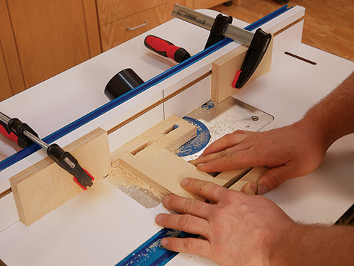 Cutting second router notch in track saw track support