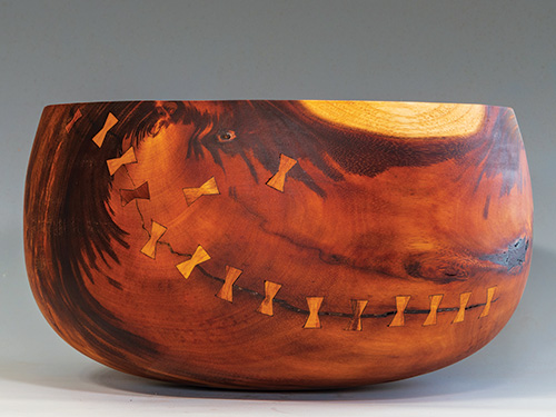 Emiliano Achaval turned bowl