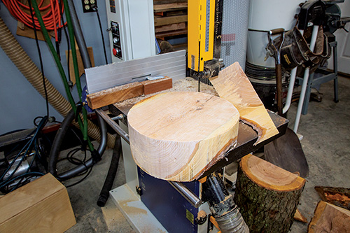 Securing calabash bowl blank in band saw
