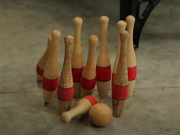 VIDEO: How to Turn a Wood Sphere or Ball for Bowling Game