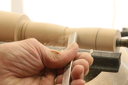 Making planing cuts to shape mallet handle