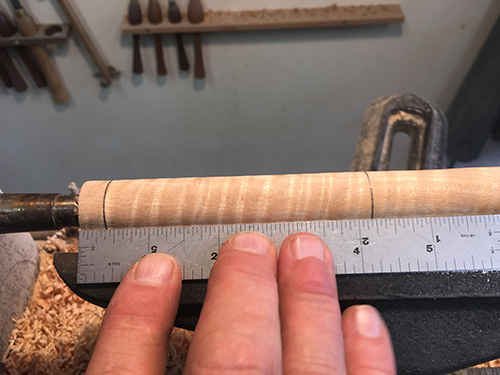 Measure spindle length for hourglass height