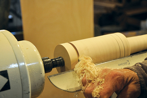 Cutting mallet end with a parting tool