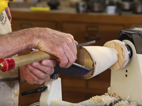 VIDEO: Making a Natural Edge Bowl