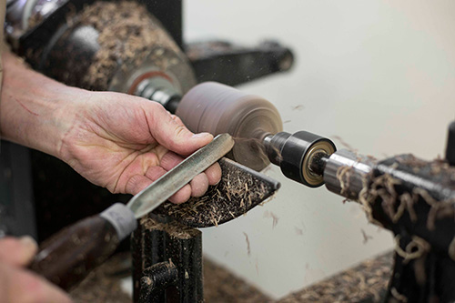 Making bead cuts for ball turning