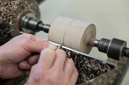 Marking the center line for a sphere cut