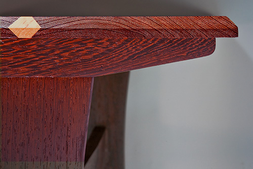 Side view of Country table tabletop
