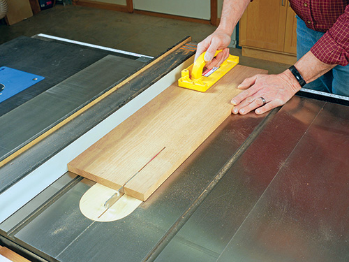 Cutting wood to use as end veneer