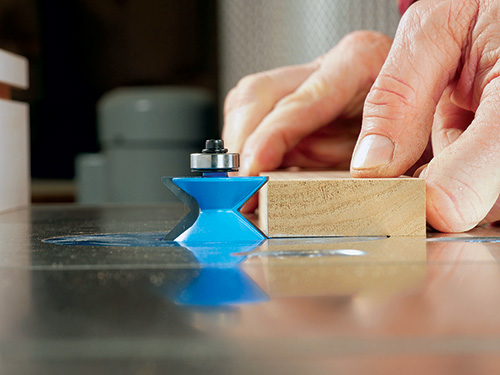 Setting up cut with v-groove router bit
