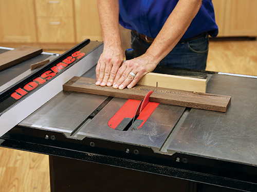 Crosscutting board for wine cabinet panel