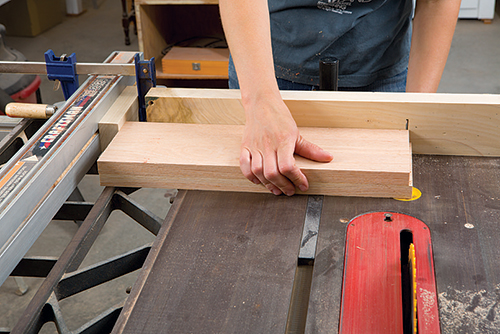 Cutting panels for wine bottle holder