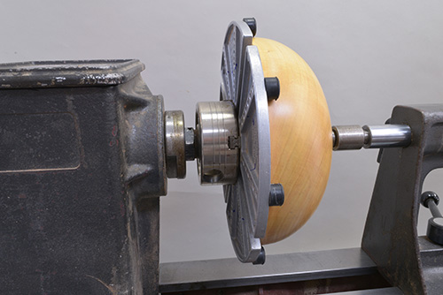 View of a jumbo jaw chuck holding a bowl