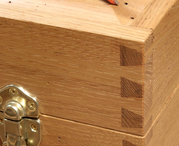 English vs. French Dovetails?