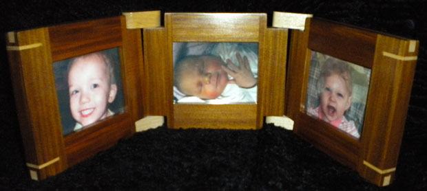 Tri-Fold Picture Frame