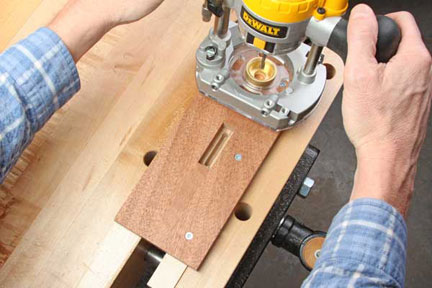 Making a Simple Mortise Router Jig / Réaliser un gabarit simple