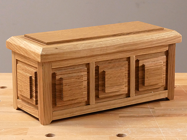 How to Make a Simple Wooden Box on a Table Saw 