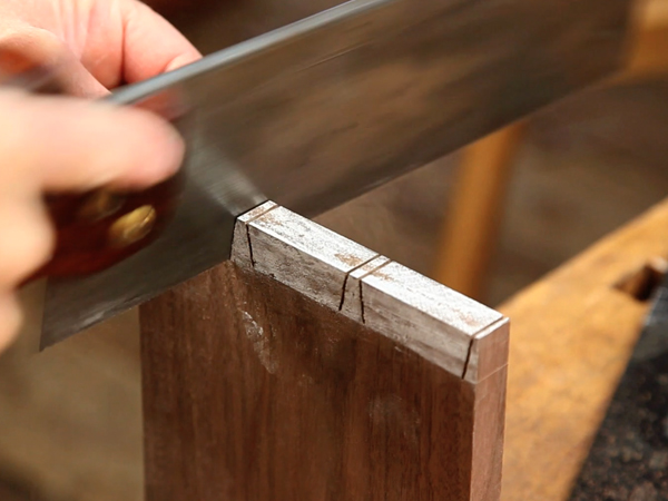 VIDEO: How to Saw Through Dovetail Tail Boards