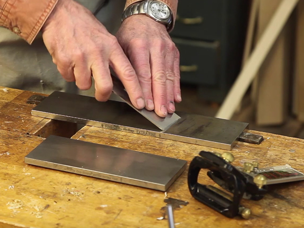 VIDEO: Sharpening Hand Plane Blades