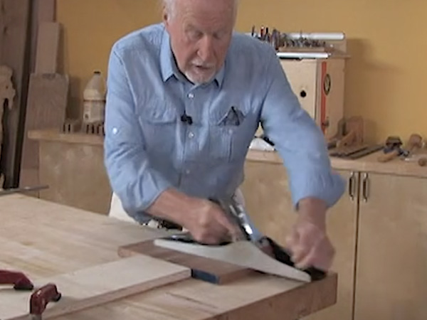 VIDEO: How to Set Up and Use a Hand Plane
