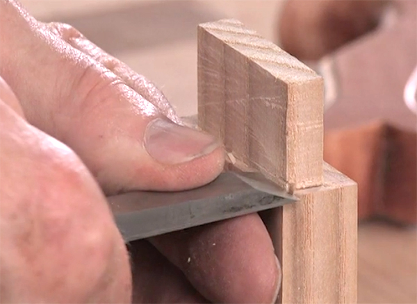Video: Building on Basics, Ep5 – Ash Table – Cutting the Joints